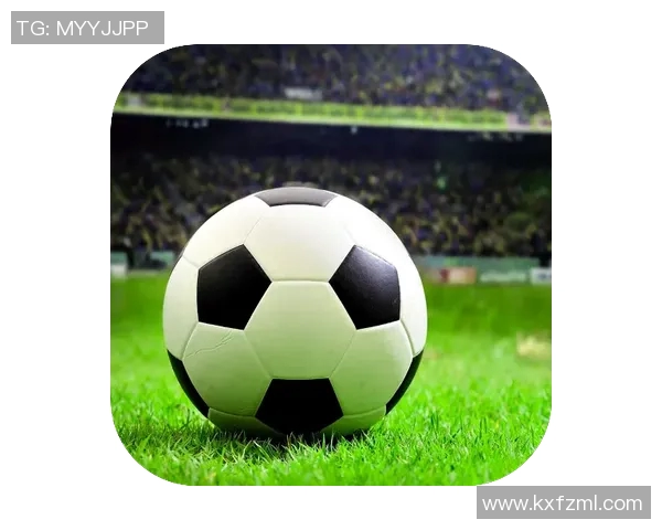 足球历史长河中的传奇瞬间与变革发展探析